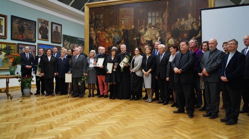 Ksiądz Mirosław Wiszniewski laureatem Angelusa Lubelskiego