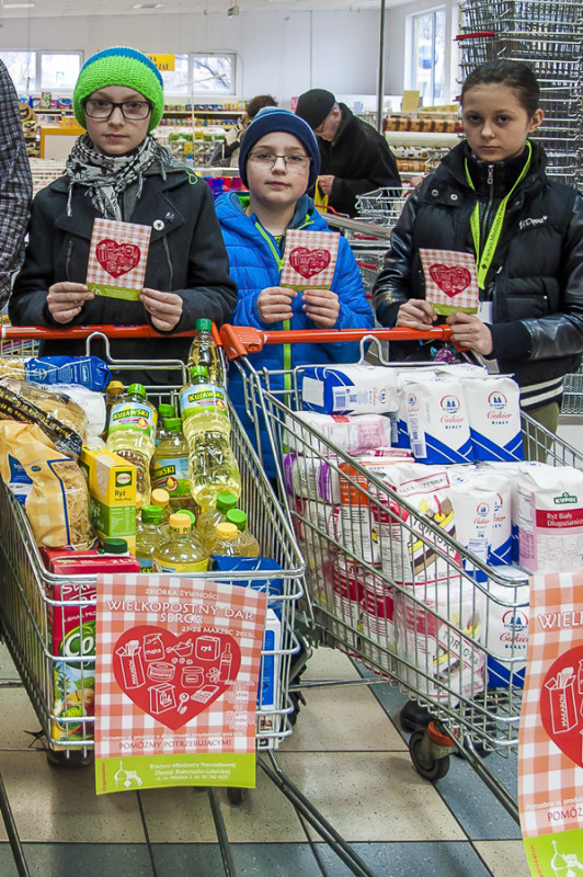 Zbiórka Żywności "Wielkopostny Dar Serca"