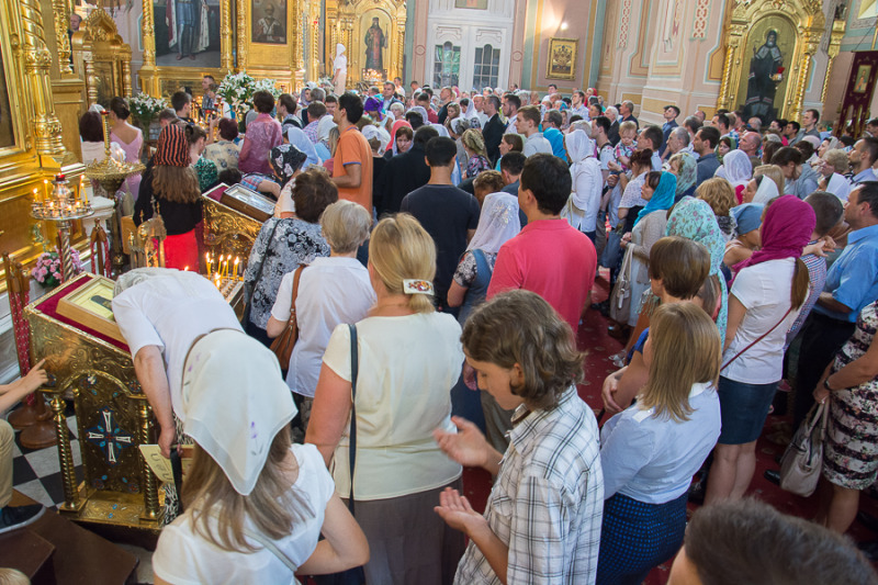 Pielgrzymka relikwii św. Spirydona: Liturgia w Warszawie