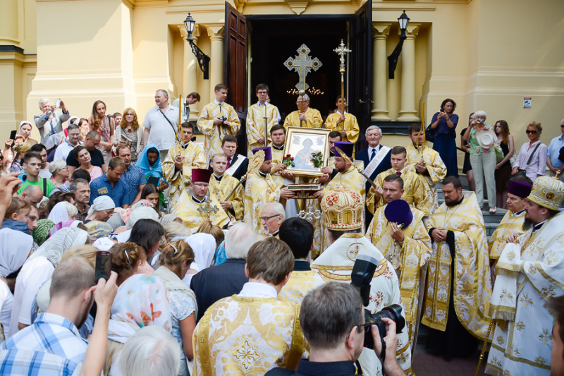 Pielgrzymka relikwii św. Spirydona: Liturgia w Warszawie