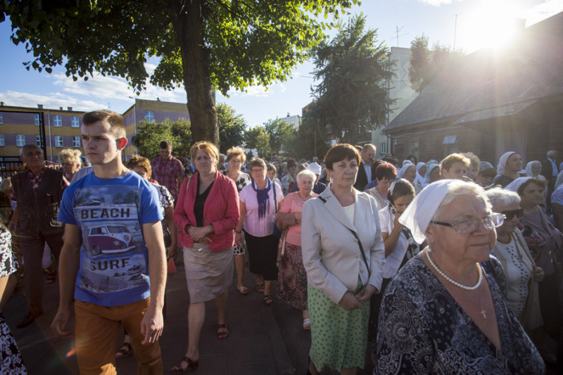 Procesja z relikwiami św. Spirydona ulicami Bielska Podlaskiego (+video)