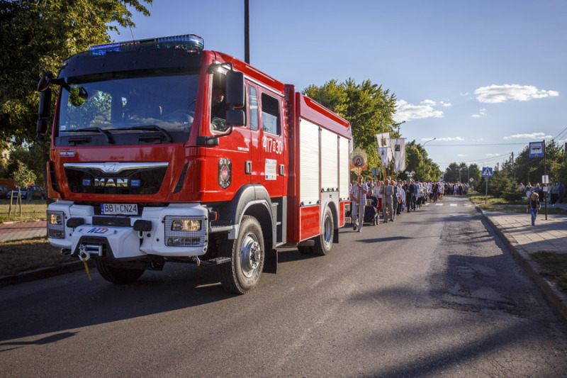 Procesja z relikwiami św. Spirydona ulicami Bielska Podlaskiego (+video)