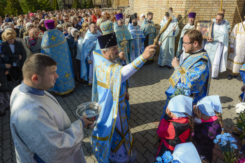 Obchody święta ikony Matki Bożej "Wsiecarycy" w parafii Zmartwychwstania Pańskiego w Białymstoku