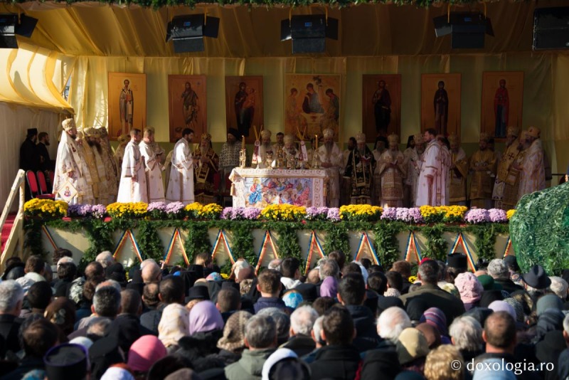 Wielkie uroczystości ku czci św. Paraskiewy w Jassach (Rumunia)