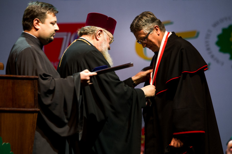 Metropolita Sawa oraz arcybiskup Jakub na inauguracji roku akademickiego UM w Białymstoku