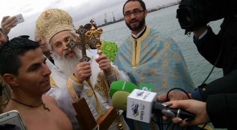 Obchody święta Objawienia Pańskiego w Albanii