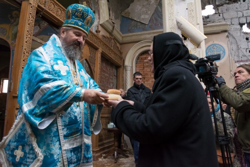 Donieck: pierwsza po 2 latach Liturgia w zniszczonym monasterze