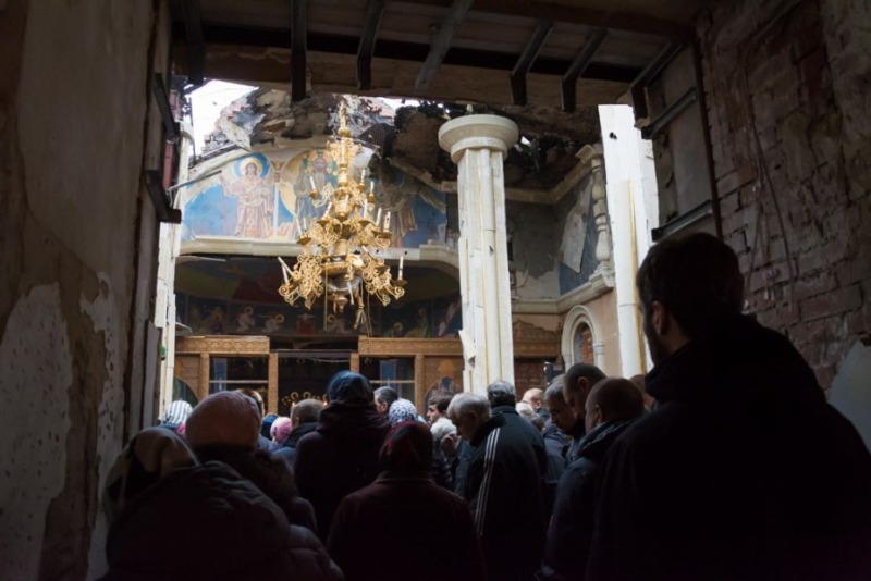 Donieck: pierwsza po 2 latach Liturgia w zniszczonym monasterze