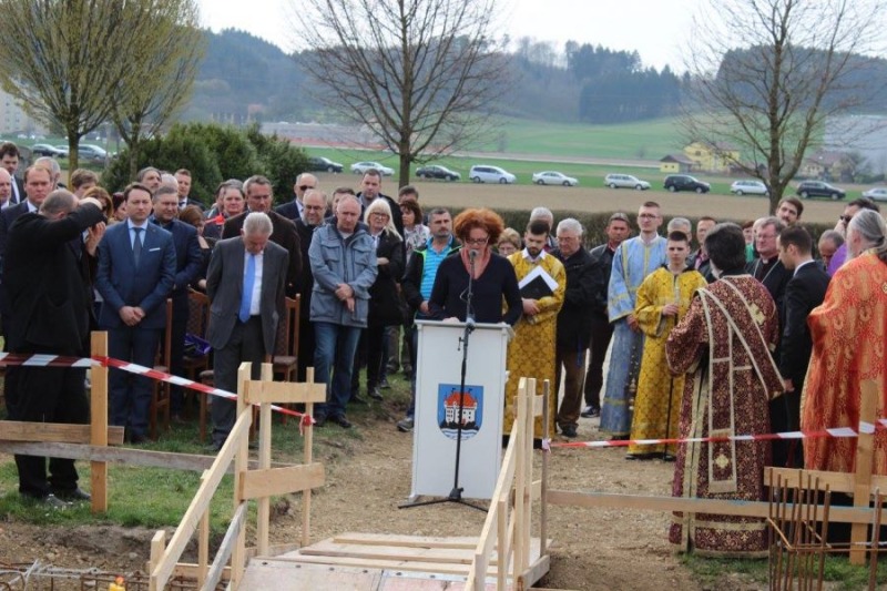 Powstanie cerkiew pw. serbskich męczenników na terenie byłego obozu Mauthausen
