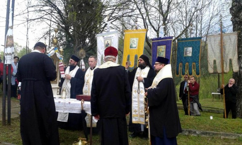 Paschalna panichida w Zawadce Morochowskiej