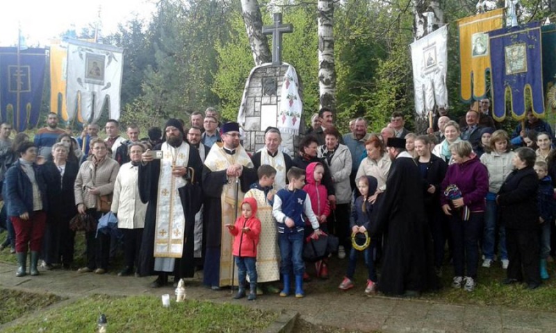 Paschalna panichida w Zawadce Morochowskiej