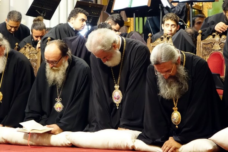 Święta Liturgia święta Pięćdziesiątnicy w Heraklionie