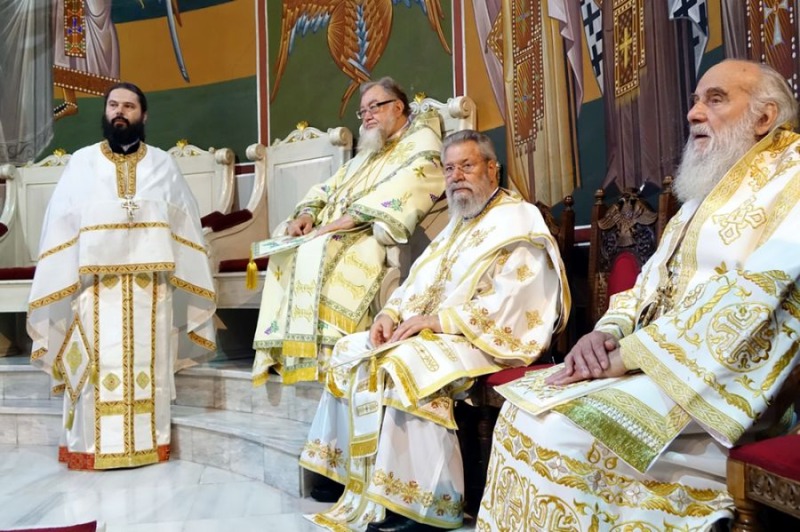 Święta Liturgia święta Pięćdziesiątnicy w Heraklionie