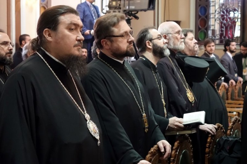 Święta Liturgia święta Pięćdziesiątnicy w Heraklionie