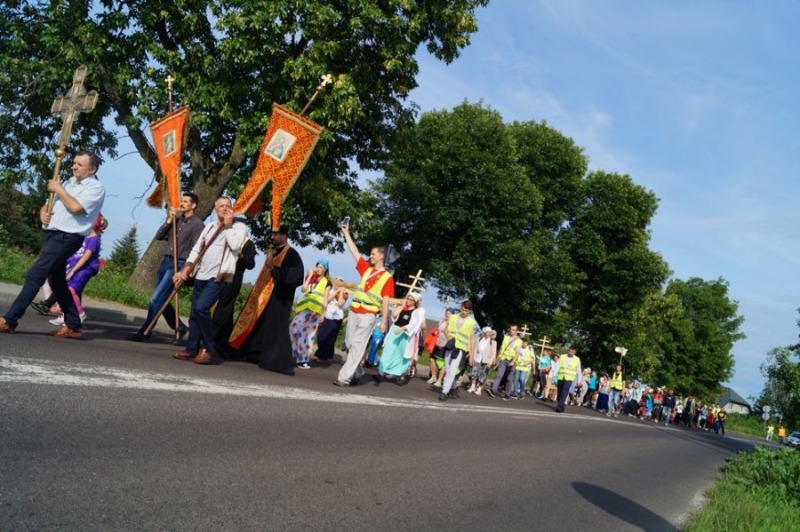 Piesza pielgrzymka z Monasteru św. Onufrego w Jabłecznej na św. Górę Grabarkę