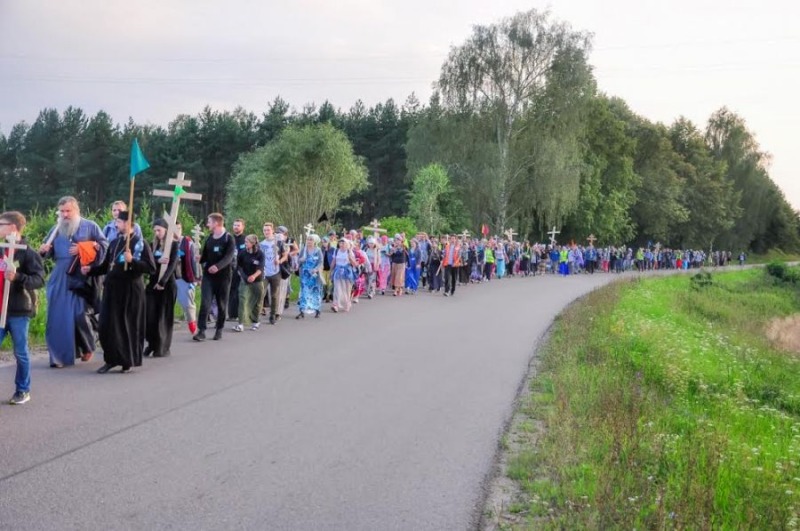Wierni z różnych stron kraju pielgrzymują na Świętą Górę Grabarkę