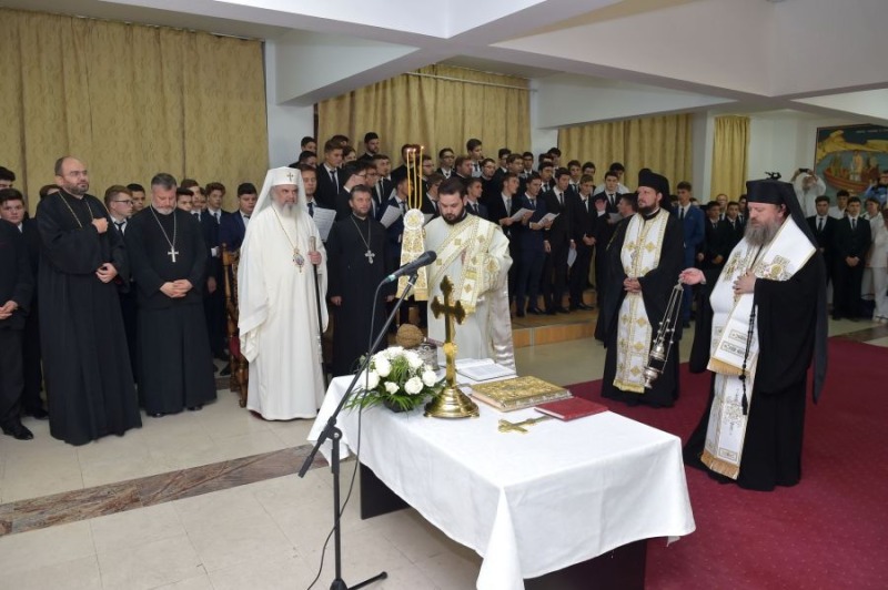 Pierwsza szkoła medyczna Cerkwi rumuńskiej