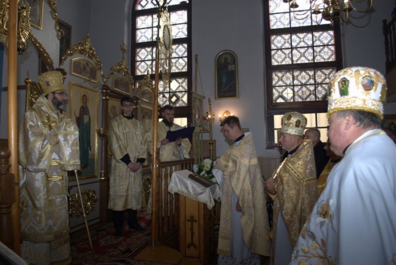 Arcybiskup Jakub w parafii w Mrągowie