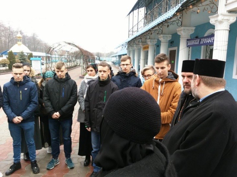 Młodzieżowa pielgrzymka wielkopostna do Poczajowskiej Ławry