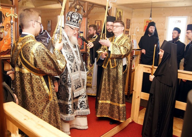 Postrzyżyny małej schimy w Zaleszanach