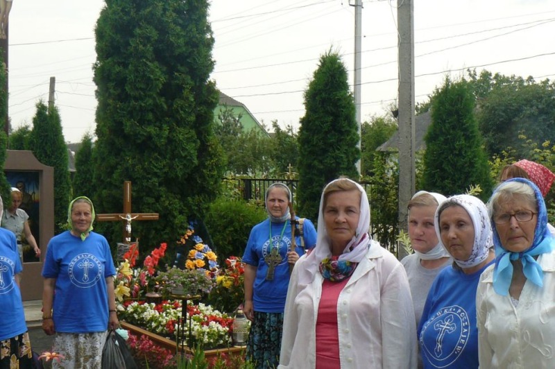 Idąc za rękę z Bogiem - relacja z pielgrzymki do Poczajowa