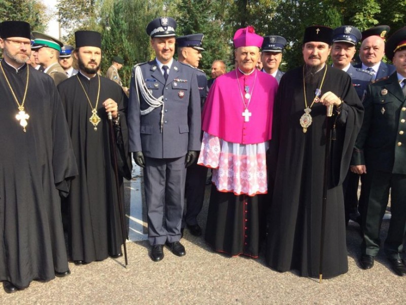 Poświęcenie sztandaru Aresztu Śledczego w Hajnówce