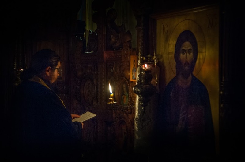 Supraśl: nocne nabożeństwo w dniu św. Spirydona