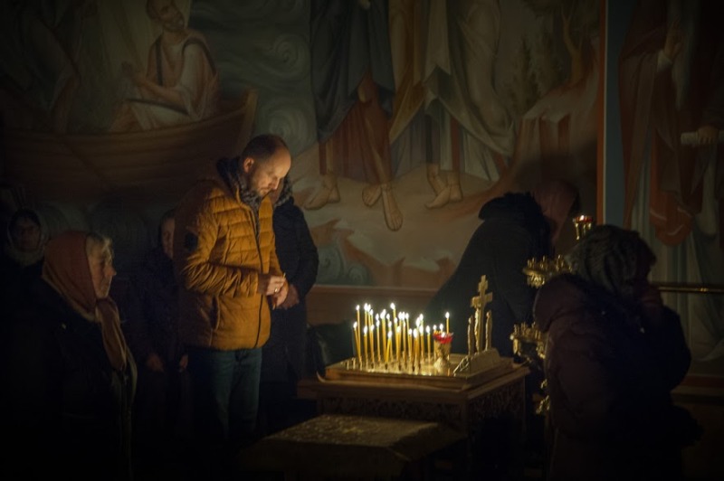 Supraśl: nocne nabożeństwo w dniu św. Spirydona