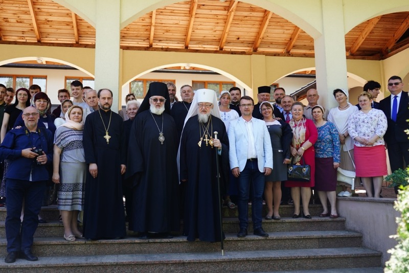 Poświęcenie krzyża ku czci śp. abpa Jeremiasza