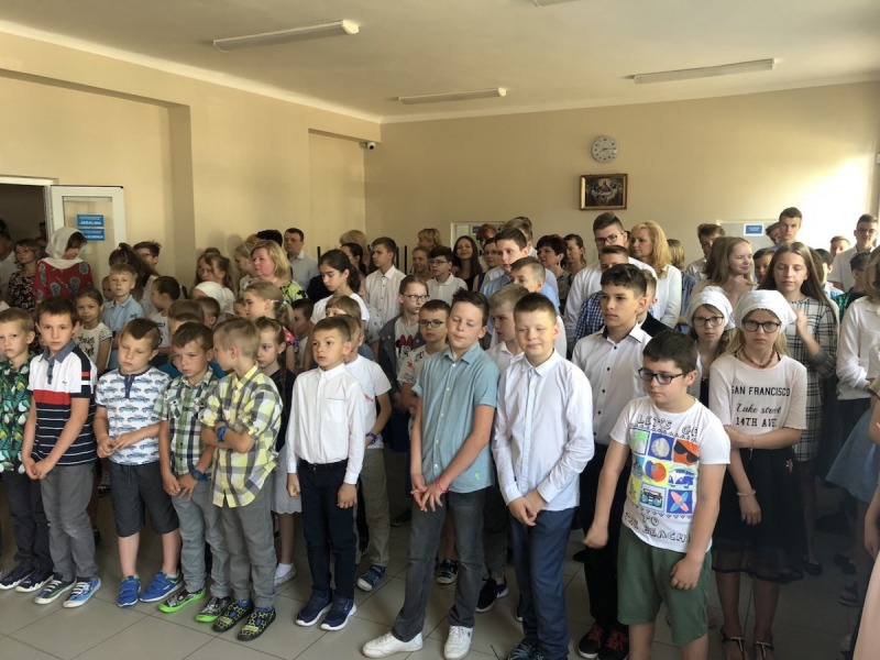 Liturgiczne zakończenie roku szkolnego w brackiej szkole i wręczenie Orderów Świętych Braci Sołuńskich