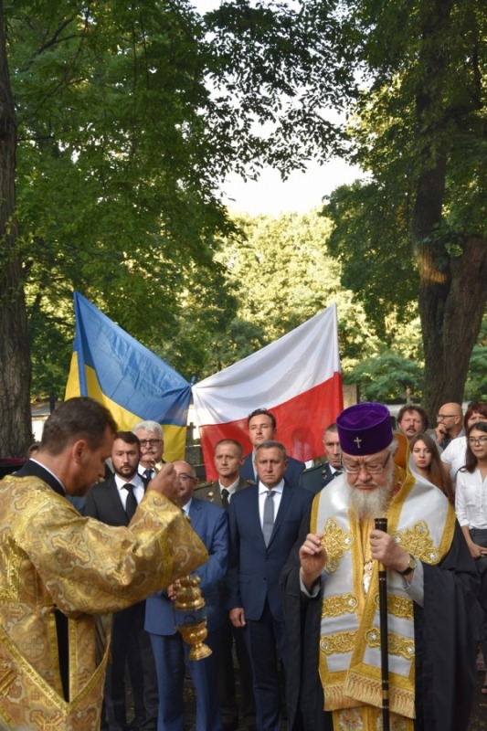Upamiętnienie ukraińskich żołnierzy na prawosławnym cmentarzu na Woli