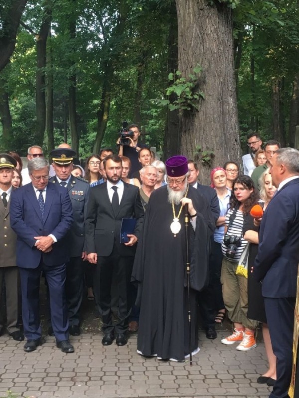 Upamiętnienie ukraińskich żołnierzy na prawosławnym cmentarzu na Woli
