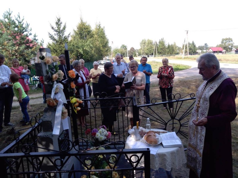 Poświęcenie krzyży we wsi Grabarka