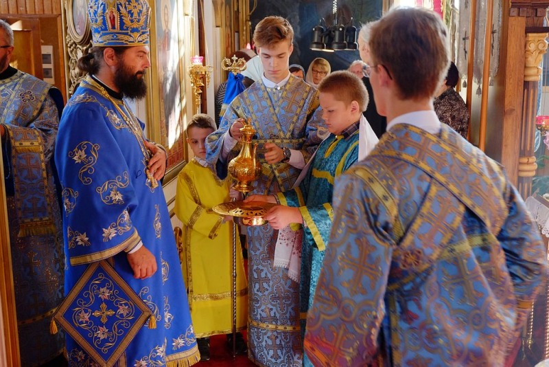 Uroczystości święta Opieki Matki Bożej w Nowym Dworze