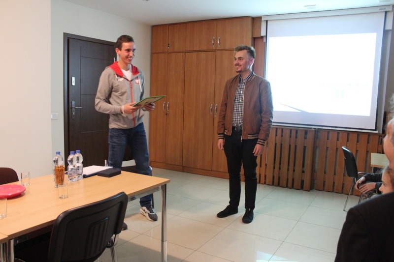 Patryk Dobek na spotkaniu z młodzieżą we Wrocławiu