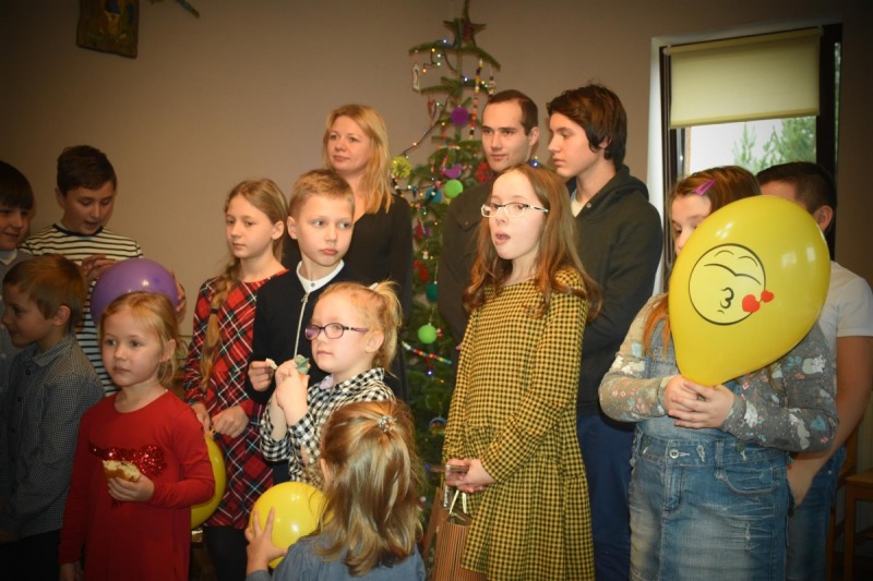 Parafialne spotkanie przy choince w Stargardzie 