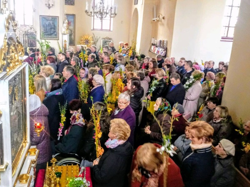 Niedziela Palmowa w parafii ZNMP w Kleszczelach