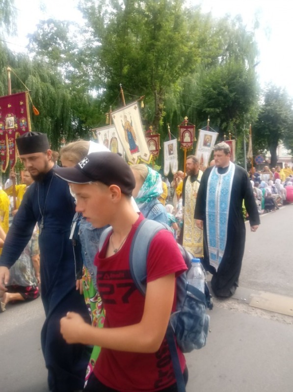 W drodze na Górę Poczajowską