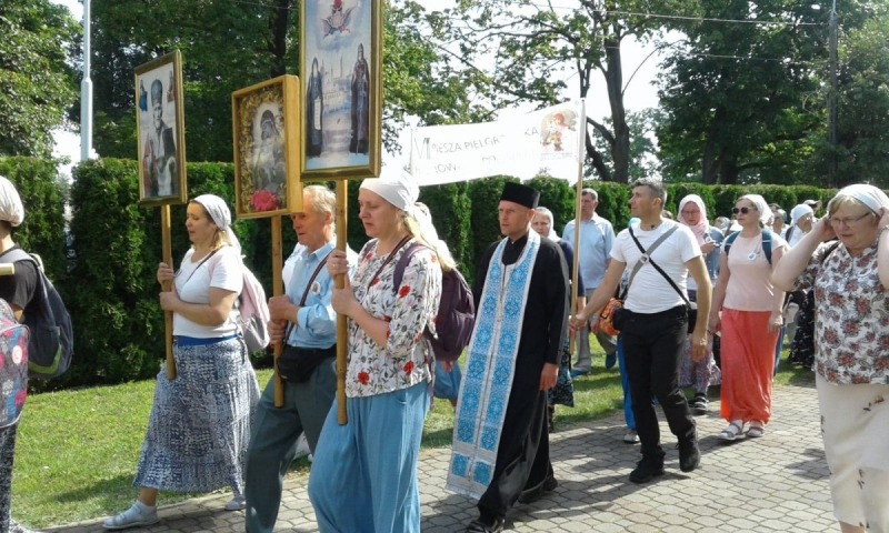 Wyruszyła VII piesza pielgrzymka z Hajnówki do Poczajowa