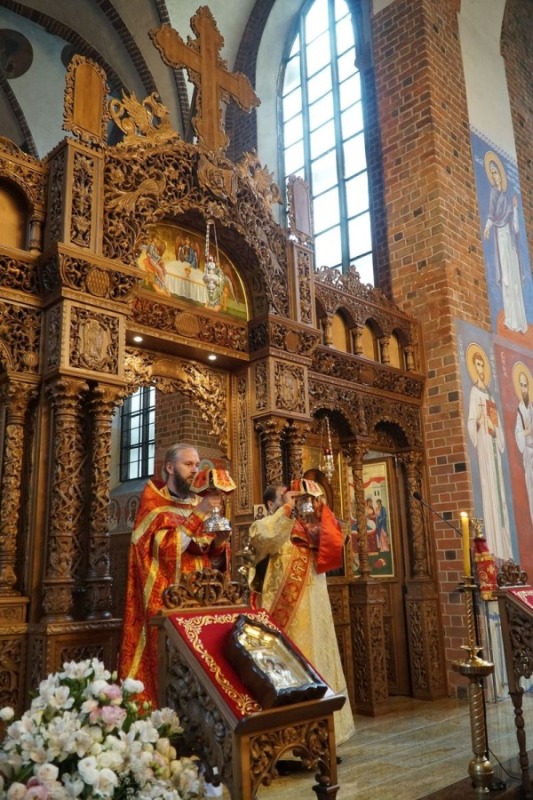 Czyn Podwyższenia Krzyża Pańskiego we wrocławskiej katedrze