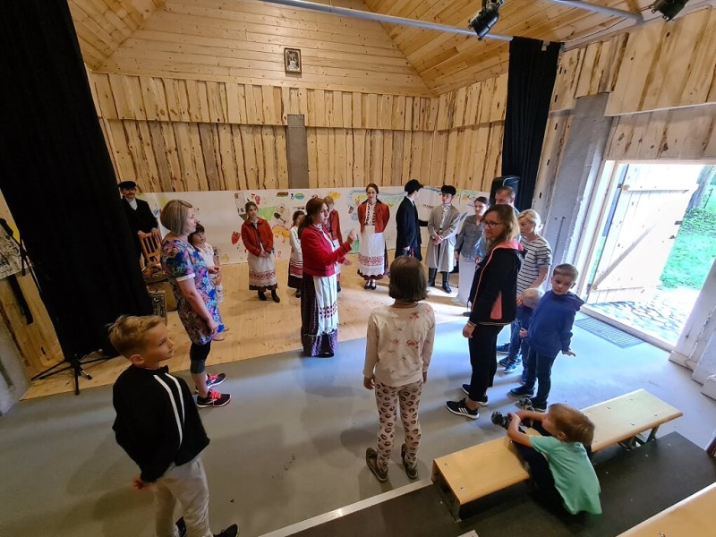 "Historia jest zawsze żywa - spotkania wokół historii regionu: język, śpiew, obrzędowość" 
