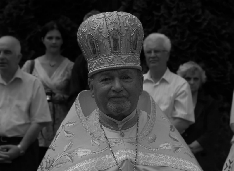 Odszedł do Pana ks. mitrat Jerzy Mackiewicz