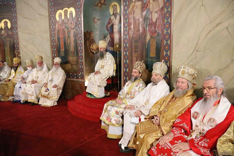 Intronizacja nowego serbskiego patriarchy Porfiriusza