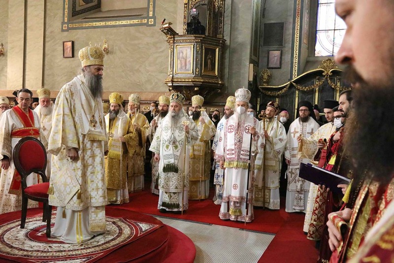 Intronizacja nowego serbskiego patriarchy Porfiriusza