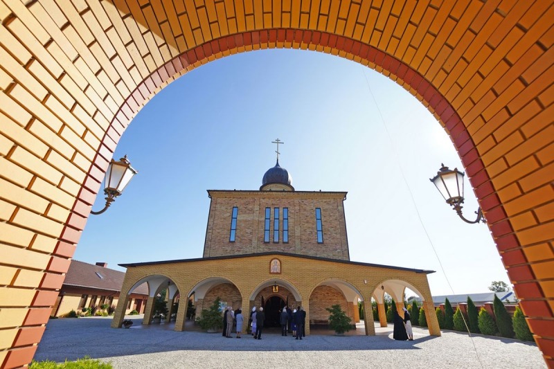 Bez żadnych warunków