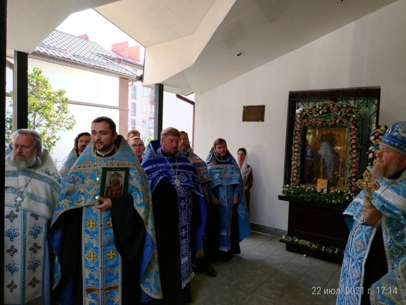 Modlitwa przed oryginałem i kopią Chełmskiej Ikony Bogurodzicy w Łucku