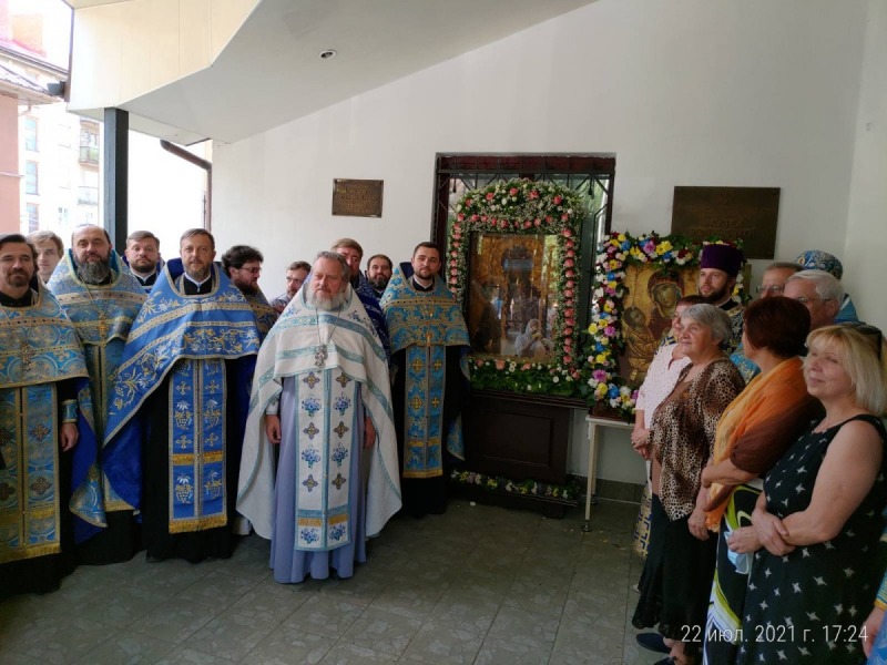 Modlitwa przed oryginałem i kopią Chełmskiej Ikony Bogurodzicy w Łucku