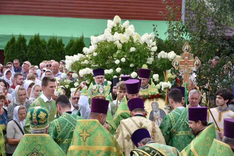 Uroczystości ku czci św. Serafima w Kostomłotach