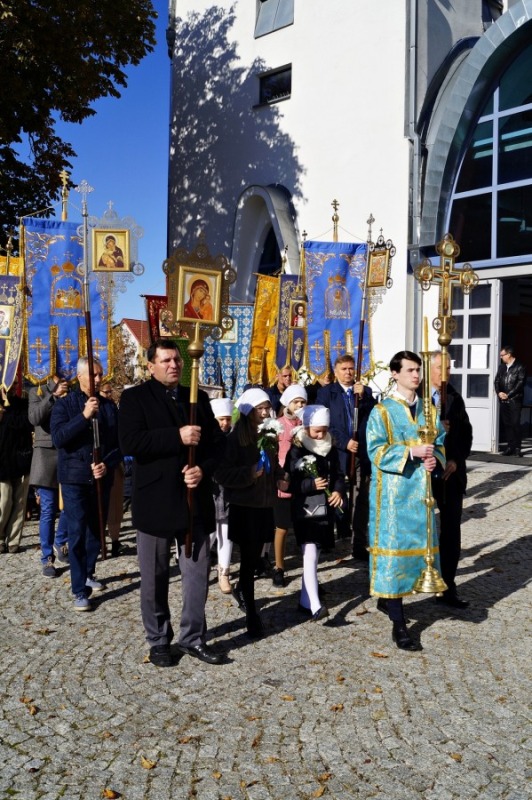 Opieki Matki Bożej i 25-lecie Parafii św. Jerzego w Białymstoku 