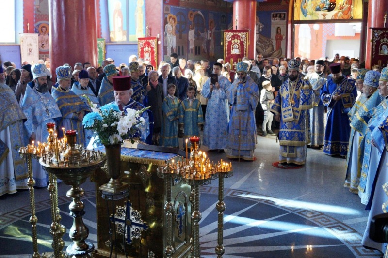 Opieki Matki Bożej i 25-lecie Parafii św. Jerzego w Białymstoku 